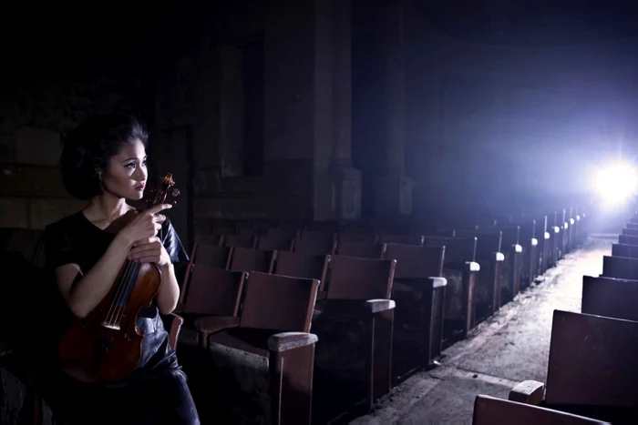 Violonista japoneză Sayaka Shoji