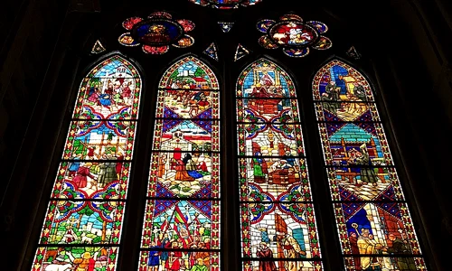 Stained window example, León Cathedral jpg