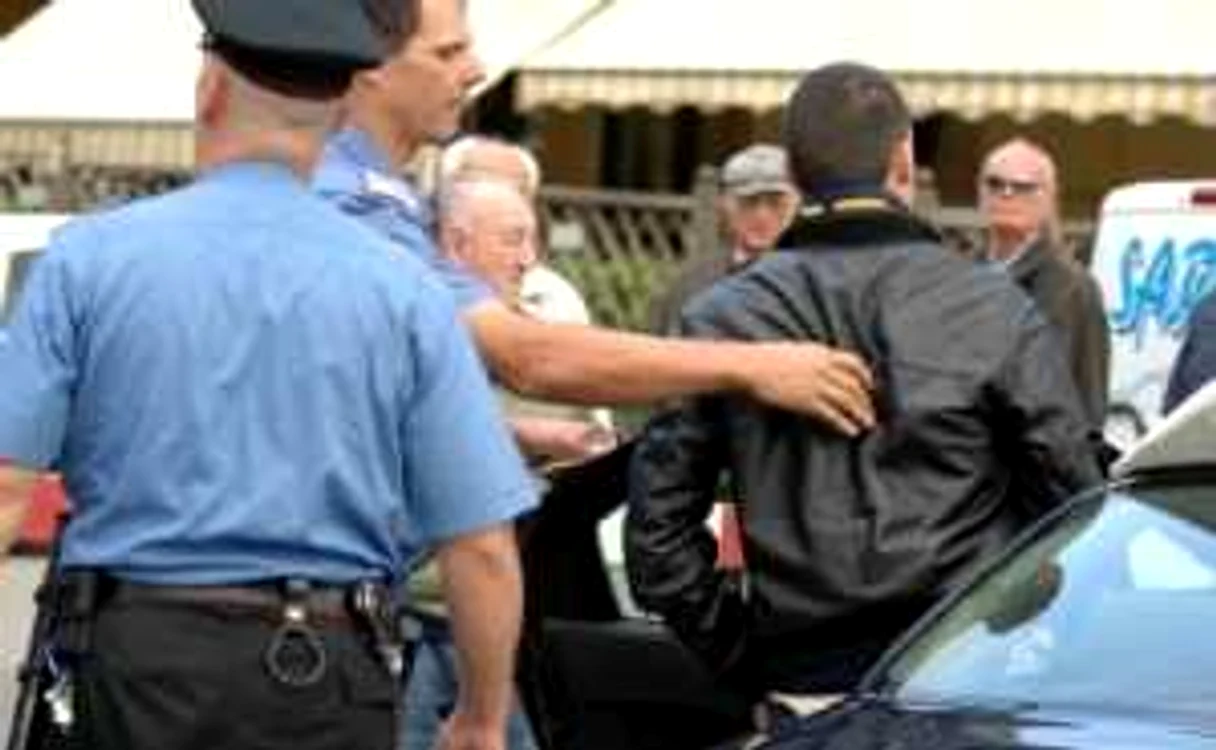 Poliţia din Licata, Provincia Agrigento a arestat un grup de români şi italieni