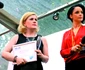 Liana Stanciu,  pregătită să acorde  unul dintre premii jpeg