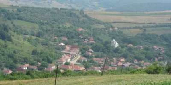Locuitorii din Stâna nu sunt de acord cu deschiderea carierei de gips