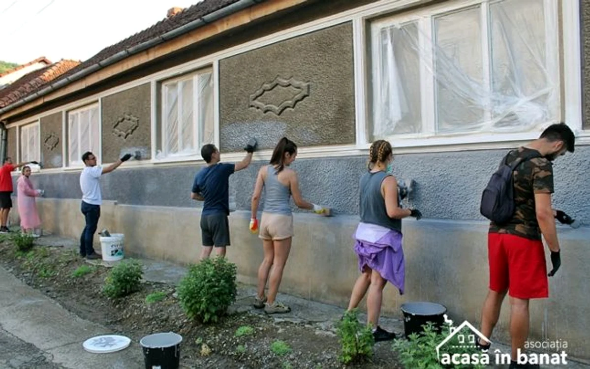 "Color the village" a transformat 29 de case din comuna Eftimie Murgu 