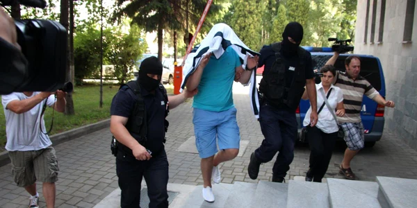 Unul dintre suspecţii aduşi pentru audieri