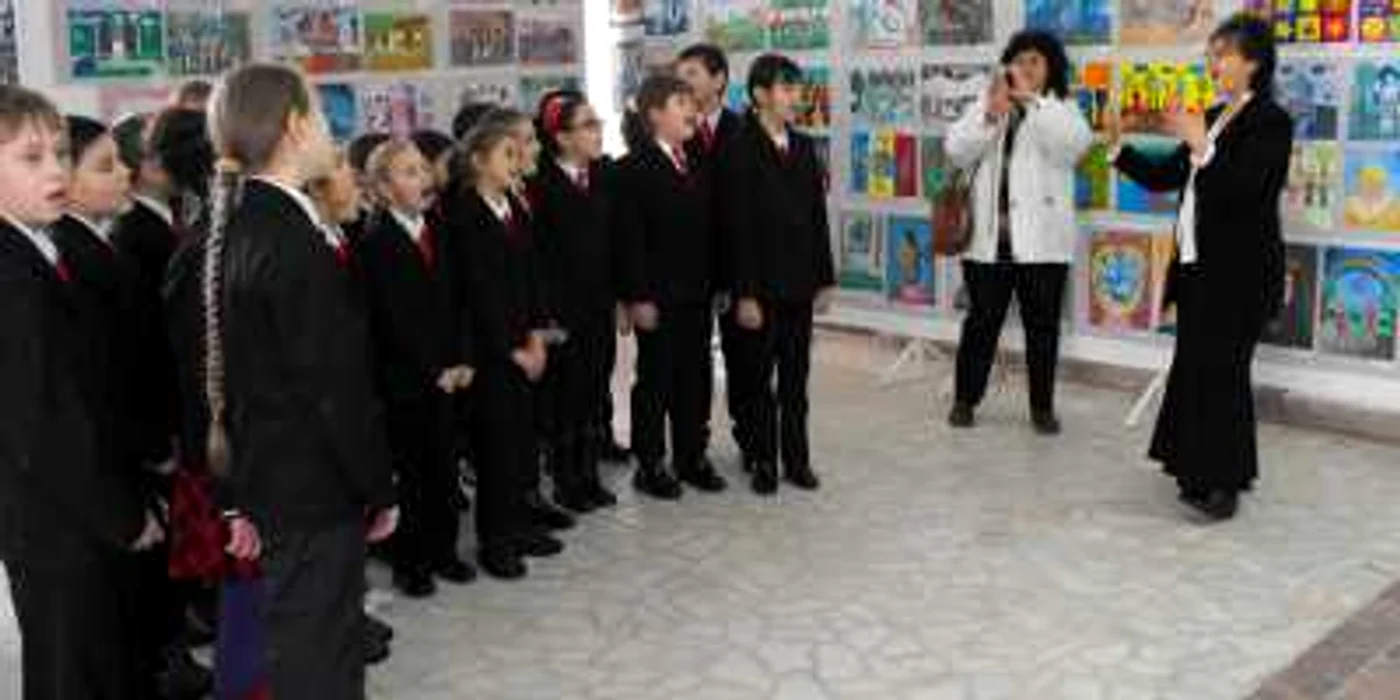 Copiii au recitat colinde specifice Naşterii Domnului