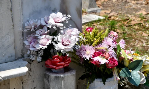 flori funerare jpeg