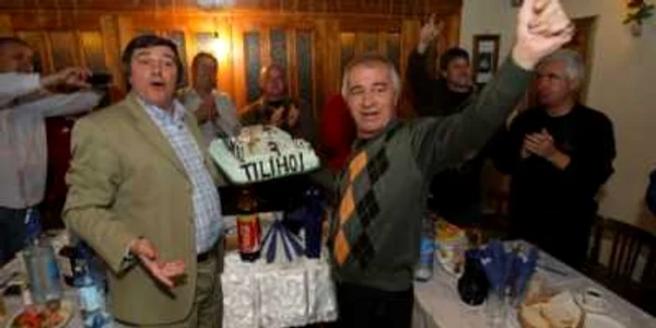 Tilihoi şi Negrilă, aniversaţi de prieteni