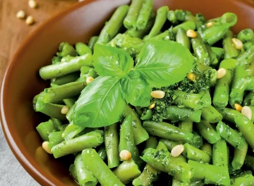 fasole verde cu sos pesto jpg