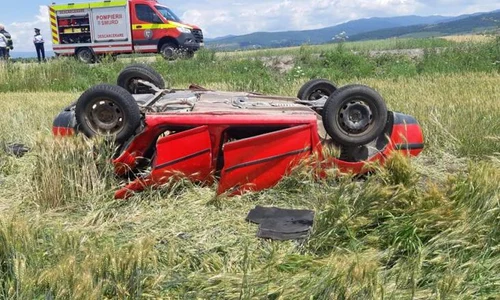 Accidentul s a produs în urma coliziunii a două autoturisme jpeg
