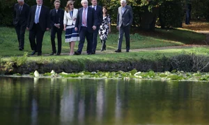 După o plimbare pe marginea lacului    jpeg