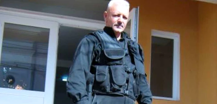 Turnu Severin: Constantin Mitroi, ninja care antrenează trupele DPIR