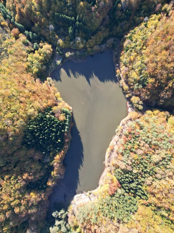 Lacul Făerag. Foto: Lucian Ignat