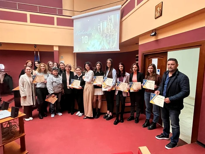 Absolvenții de la 10 la Evaluarea Națională și Bacalaureat FOTO: IȘJ Vrancea