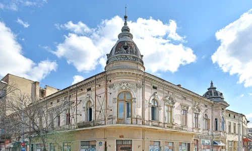 Casa Petrescu   exterior jfif