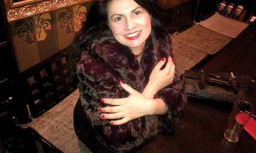 Antoanela Eremencu a fost logodită cu viitorul soț al Laviniei  Ea lucrează la un restaurant din Craiova jpeg