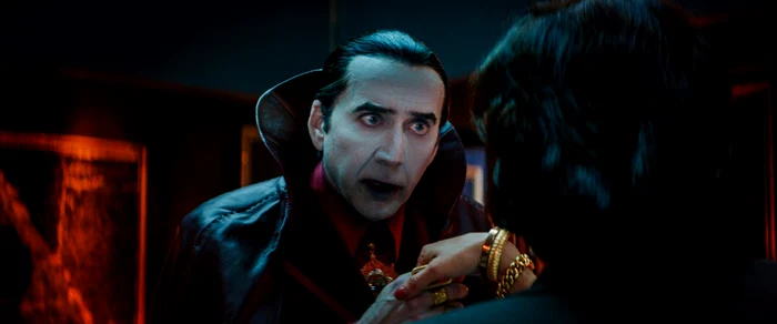 Nicholas Cage, în rolul Contelui Dracula FOTO Twitter