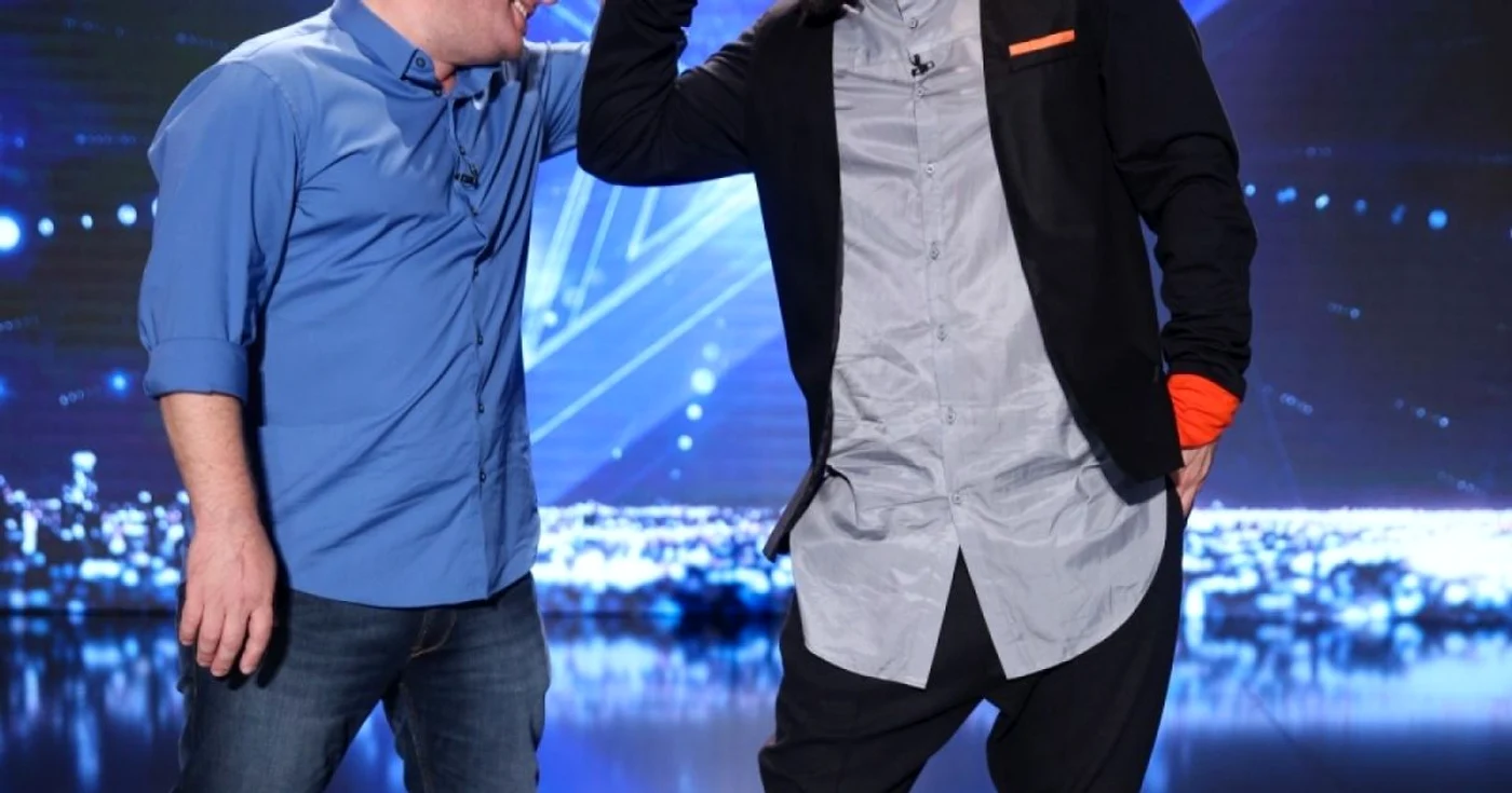 Smiley şi Pavel Bartoş promit că vor aduce bucuria în casele românilor, odată cu startul galelor live Românii au talent FOTO Pro TV