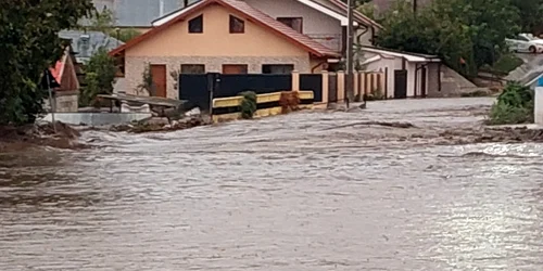 Raul Perisani, afluentul raului Suhu, comuna Corni, judetul Galati   foto apele romane jpg