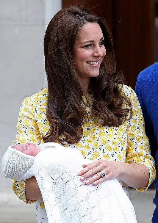 bebeluşul regal britanic. La nici 10 ore de la naşterea fetiţei, Kate Middelton şi mica prinţesă au plecat acasăfoto: arhiva personală