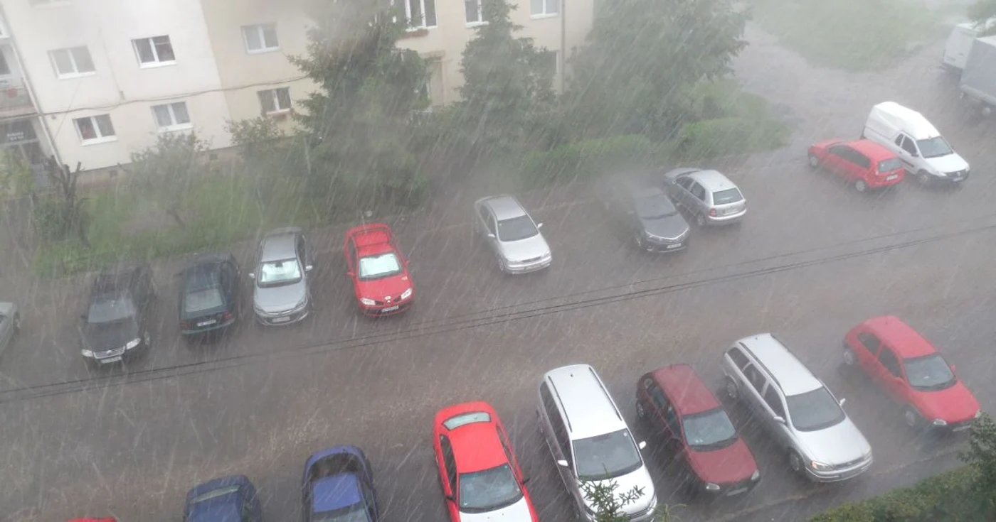 În judeţ au fost inundate 20 de case şi alte 18 gospodării