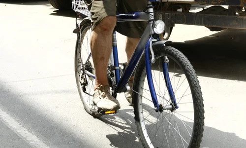 cornel constantiniu pe bicicleta ana maria tanasescu 5 jpeg