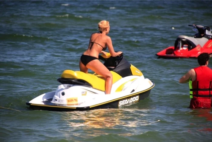 
    Iulia Vântur s-a mutat în India în 2013  