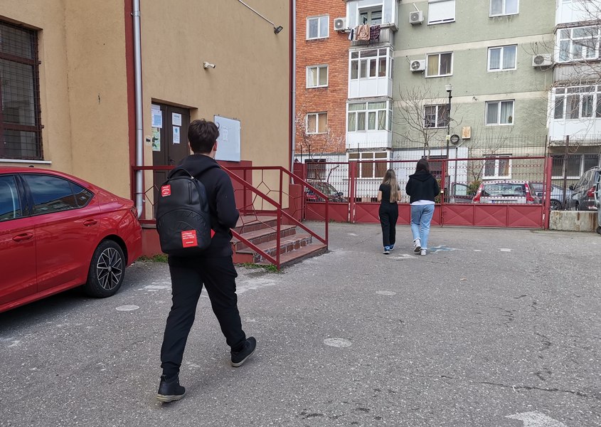 LIVE TEXT Evaluare Națională 2025. Absolvenții de gimnaziu susțin astăzi proba la Matematică. A început examenul