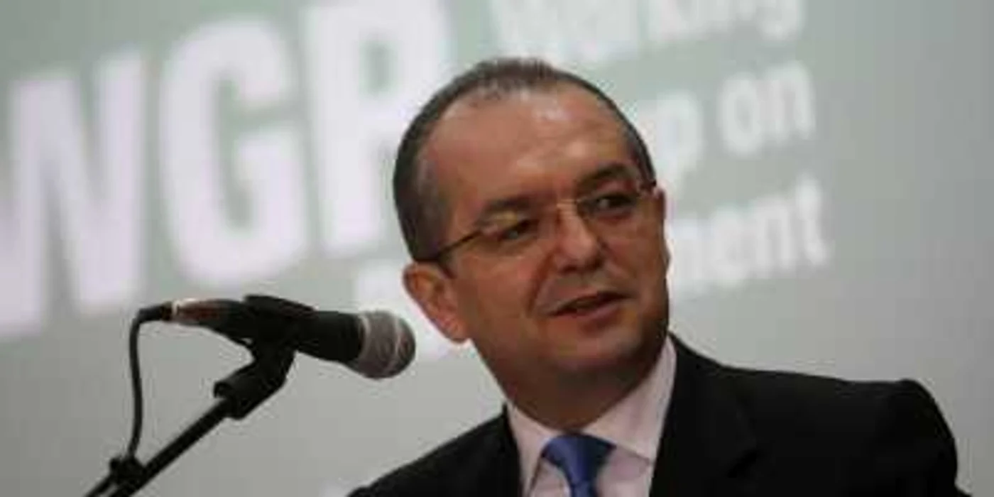Premierul i-a certat pe prefecţi 