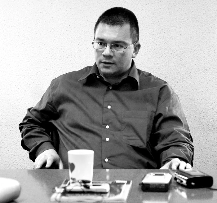Mihai Răzvan UNGUREANU pe Divanul Dilemei vechi jpeg