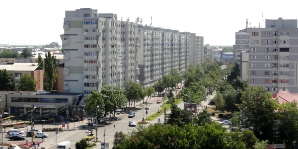 Imagine de ansamblu din Slatina cu blocuri reabilitate