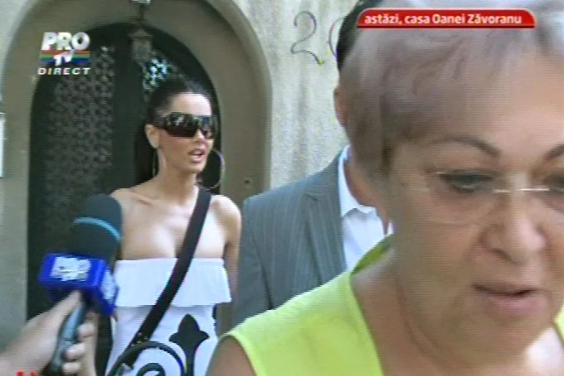 Oana Zăvoranu