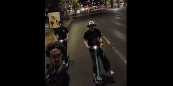 trotineta gif gif