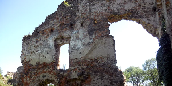 Castelul Lonyai - o bijuterie renascentistă aflată în prag de colaps