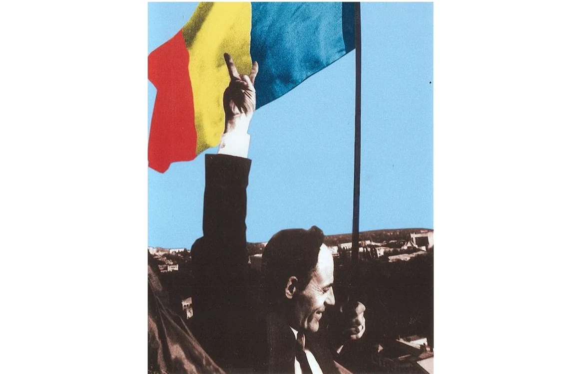 Românul basarabean Gheorghe Ghimpu a stat şase ani în GULAG-ul
 sovietic pentru acuzaţia de românism. Pe 27 aprilie 1990, a coborât 
drapelul sovietic de pe sediul parlamentului de la Chişinău, arborând 
Tricolorul românesc. A spus şi a crezut un singur lucru: „Ne vom salva doar revenind la românism şi realizând reîntregirea neamului românesc”