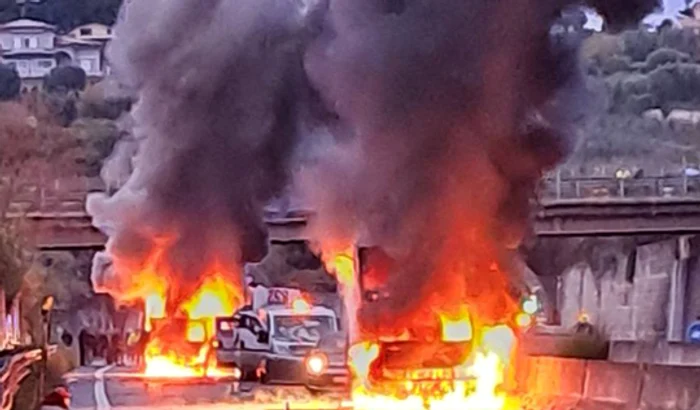 Jaf cu explozii și focuri de armă FOTO: X