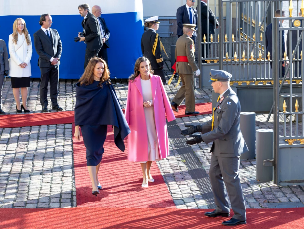 Regina Letizia la Helsinki cu Prima Doamnă a Finlandei, Suzanne Innes Stubb.