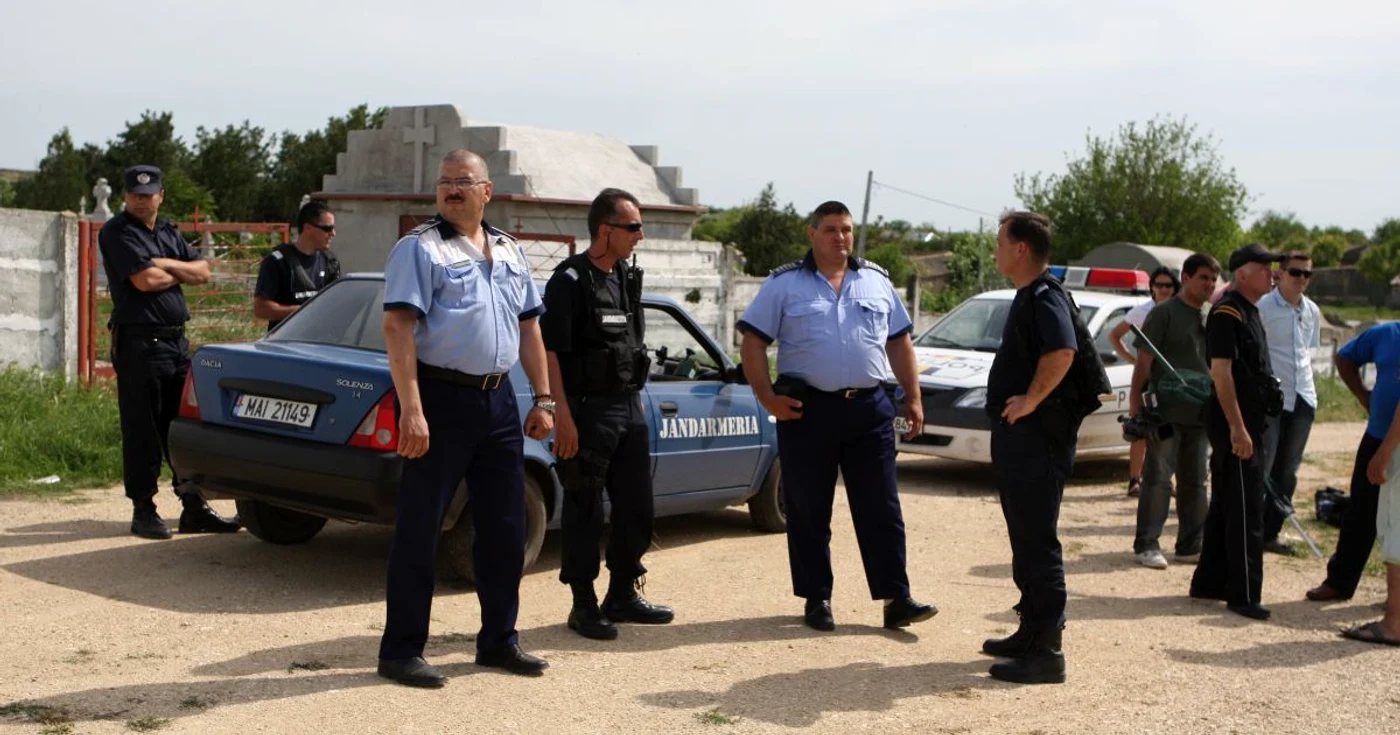 Teroare în comuna Cuza Vodă: un şarpe uriaş a băgat spaima în localnici