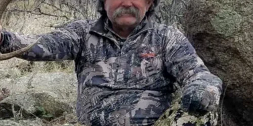 Ernie Dosio FOTO Wagonhound Outfittersn Facebook via People webp