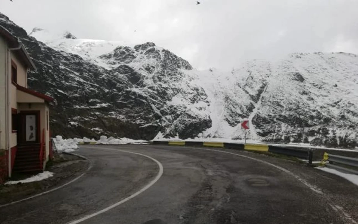 Transfăgărăşanul va fi deschis pe 1 iulie FOTO: Salvamont Argeş
