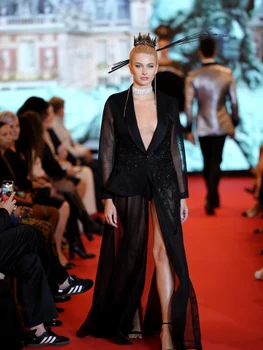 Prezentare Cătălin Botezatu la Paris Fashion Week, la hotelul Ritz. FOTO: PR