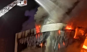 pompieri incendiu club jpeg