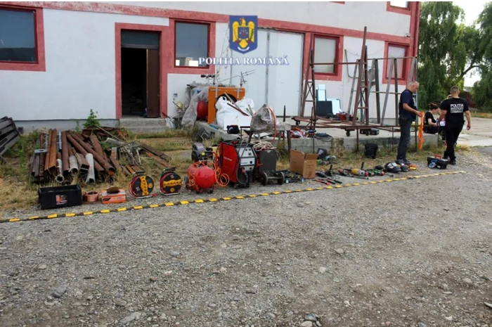 Bunuri descoperite la percheziții FOTO Poliția Română