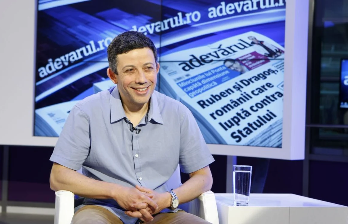 Regizorul Alexandru Solomon este invitat la Adevărul LIVE, de la ora 15.00