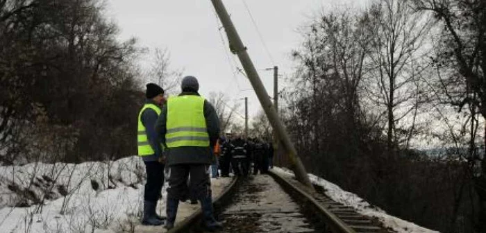 Alunecările de teren blochează trenurile