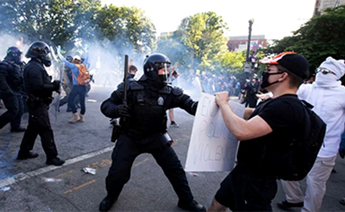 Donald Trump (74 de ani). Partidul Republican. Voturi: 69,7 milioane