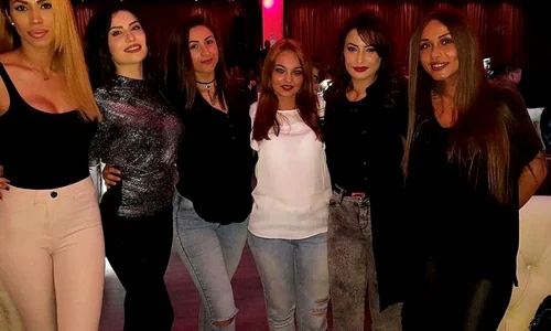 Raluca a optat pentru o altă nuanţă de păr jpeg
