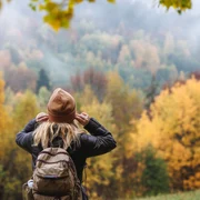 shutterstock - Toamna la munte - drumetie - vremea - ceata - frig 
