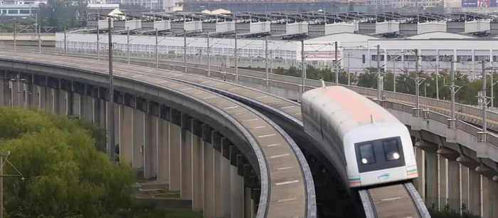 Tren japonez cu levitație magnetică. Sursă foto: captură video