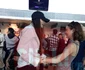 Irinel și Irina Columbeanu au întâmpinat-o pe Ramona la aeroport foto Click!