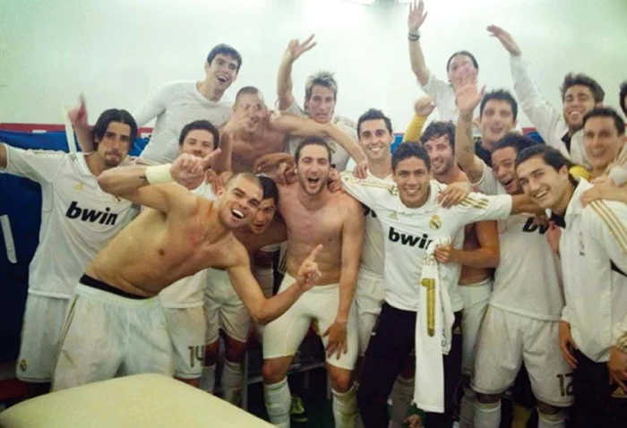 “Galacticii” au  sărbătorit în vestiar