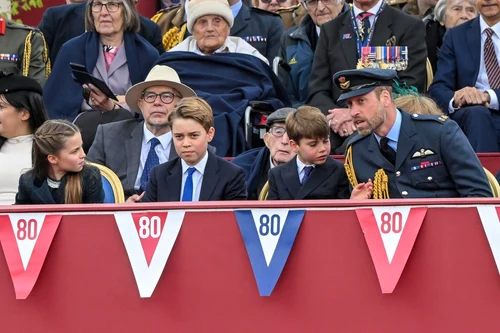 Prințul William alături de George, Charlotte și Louis